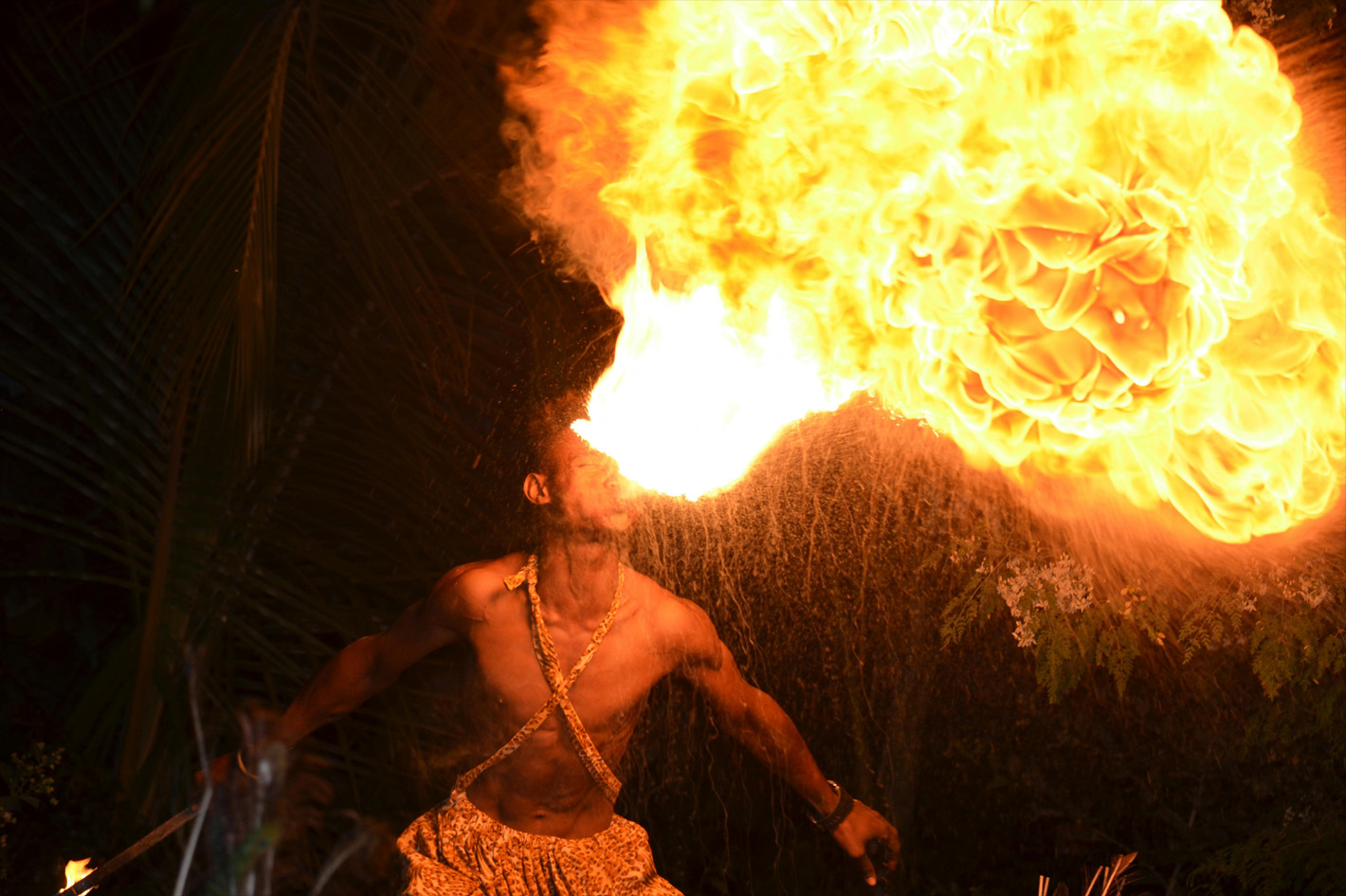 Feuershow mit Feuerspucker in Frankfurt – Brasil Show Köln